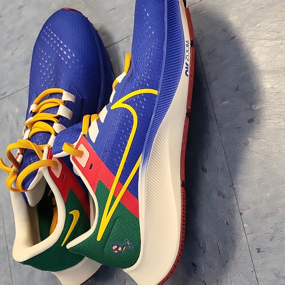 Nike Air Zoom Pegasus blue,green, yellow - Picture 3 of 5